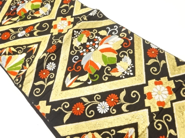 アンティーク　菱に桐唐草模様織出し袋帯（着用可）